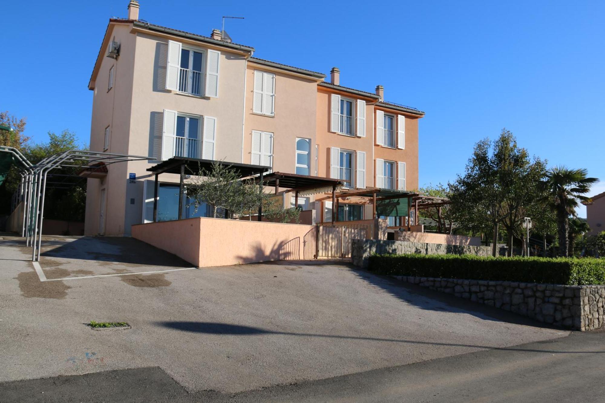 Apartment Hrastov Солине Екстериор снимка
